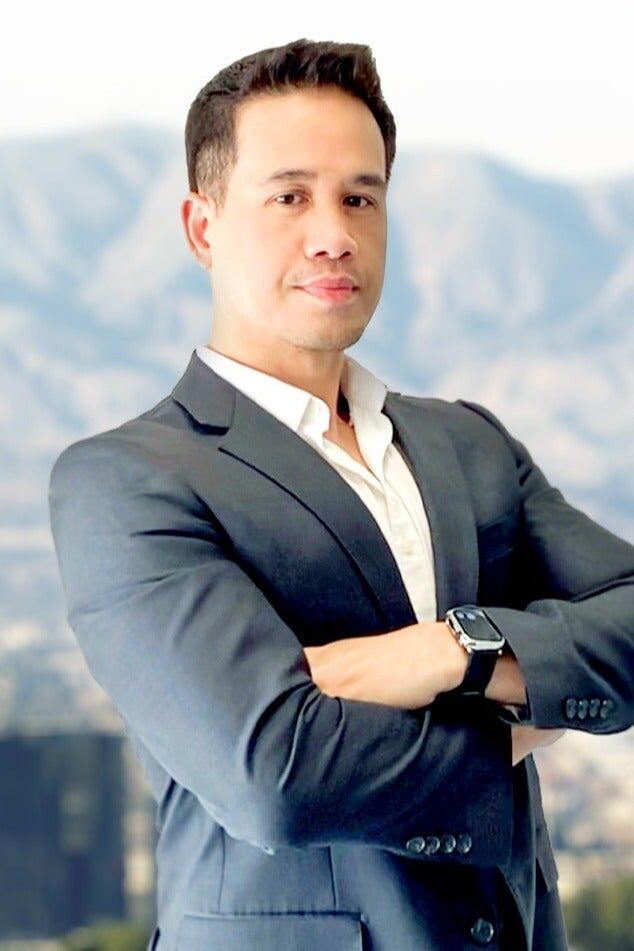 Kevin DiJamco, Real Estate Salesperson in Glendale, Hallmark Realty
