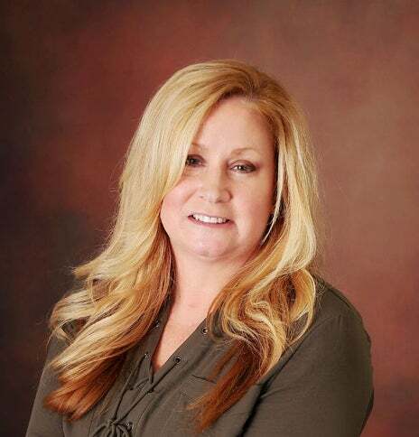 Lisa Bain,  in Saginaw, Signature Realty