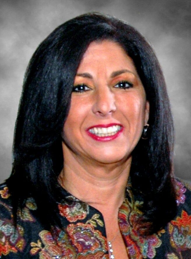 Lisa Sherman,  in Hauppauge, Realty Connect