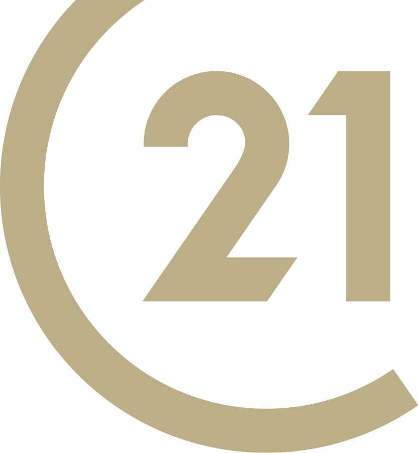 Ziqi Zhang, Real Estate Salesperson in Las Vegas, Americana
