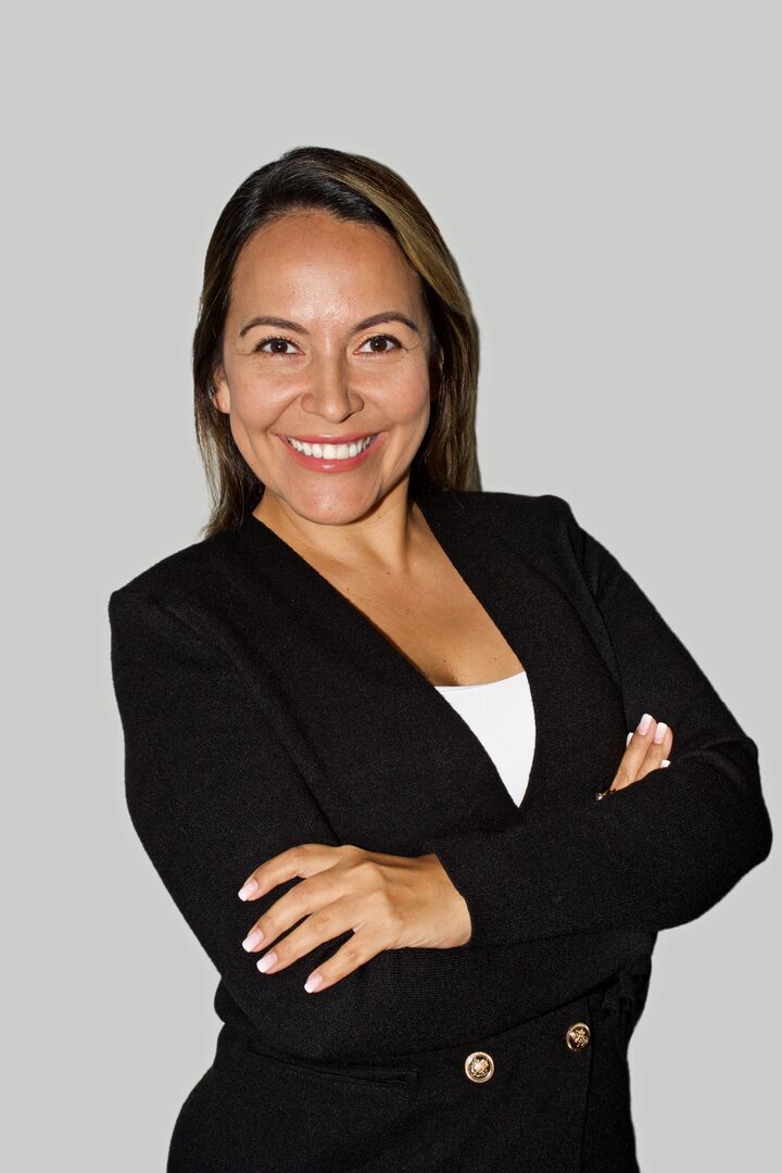 Katerine Castro-Raymondi,  in Scotch Plains, ERA Suburb Realty Agency