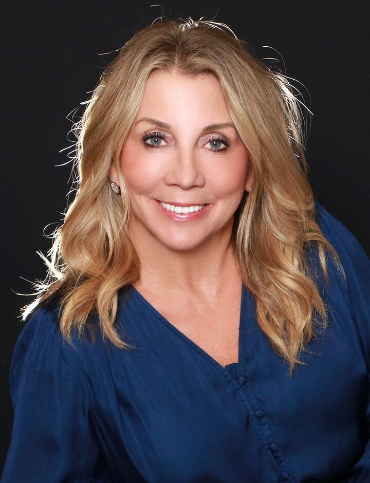 Scarlett Stone, Real Estate Salesperson in Rogers, Harris McHaney & Faucette