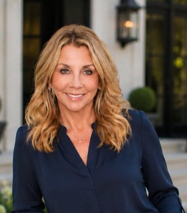 Scarlett Stone, Real Estate Salesperson in Rogers, Harris McHaney & Faucette