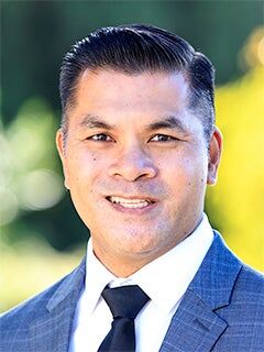 Carlos Caluza, Real Estate Salesperson in Torrance, Coastal Properties