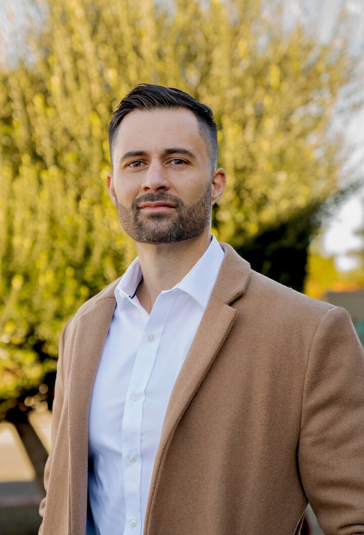 Luke McCombie, Real Estate Salesperson in Murrieta, Masters