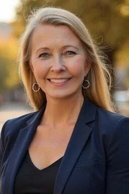 Wendy Conner, in Winchester, Premier