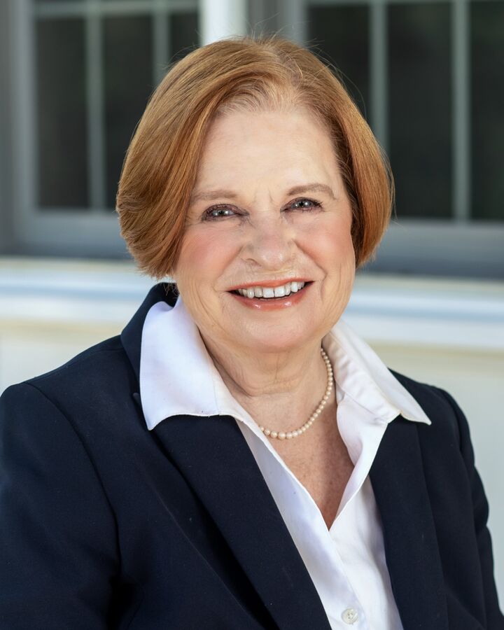 Barbara Hanaway, Real Estate Salesperson in Portsmouth, Topsail Realty