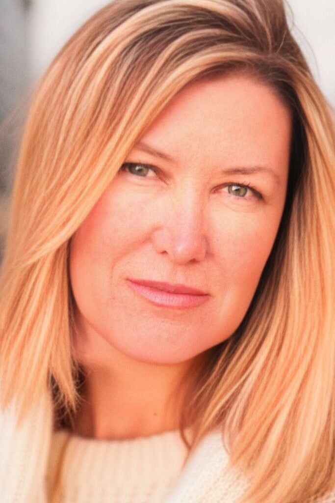 Lisa Dillon, Real Estate Salesperson in Coeur D Alene, Schneidmiller Realty