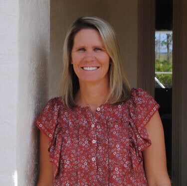 Janelle Chastain, Real Estate Salesperson in Port Charlotte, Sunstar Realty