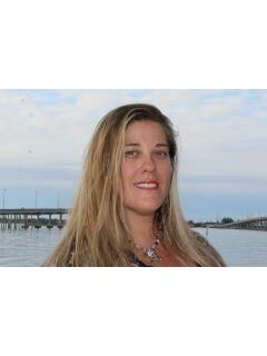 Marisa Williams, Real Estate Salesperson in North Port, Sunstar Realty