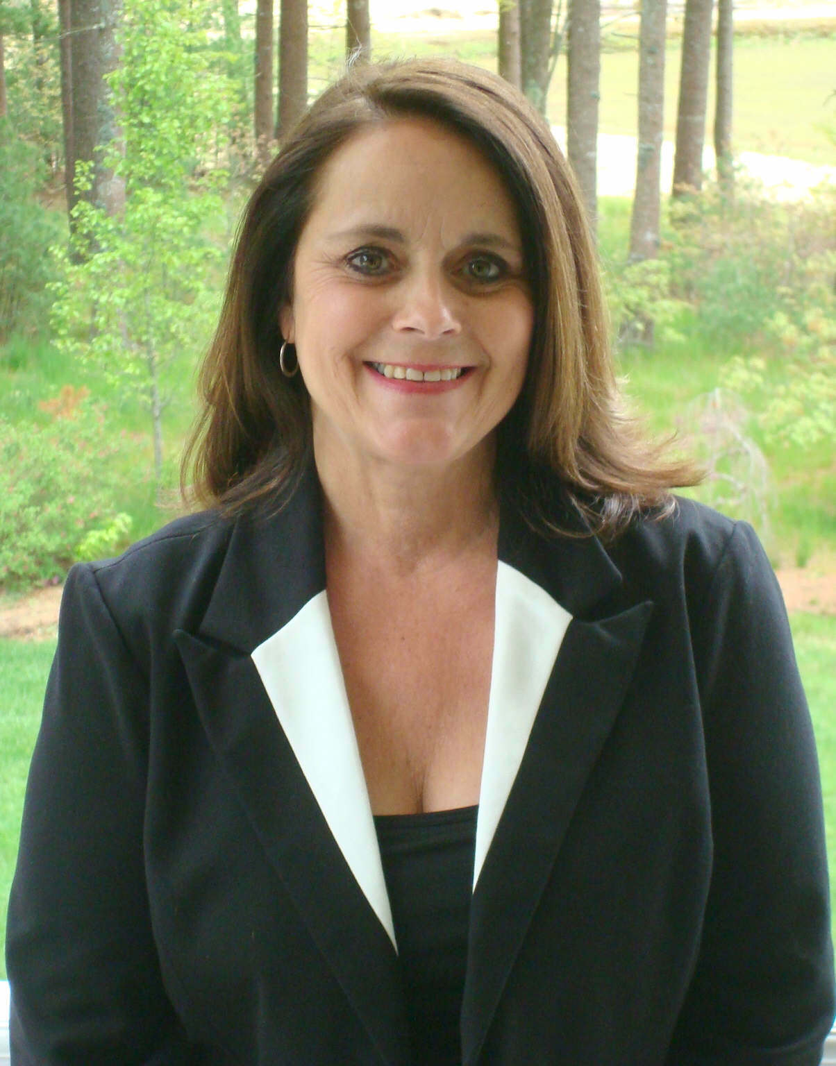Brenda Tucker, Real Estate Salesperson in Carver, Tassinari & Associates, Inc