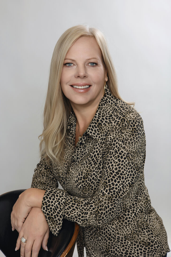 Jennifer Crone,  in Humboldt, CENTURY 21 Canada