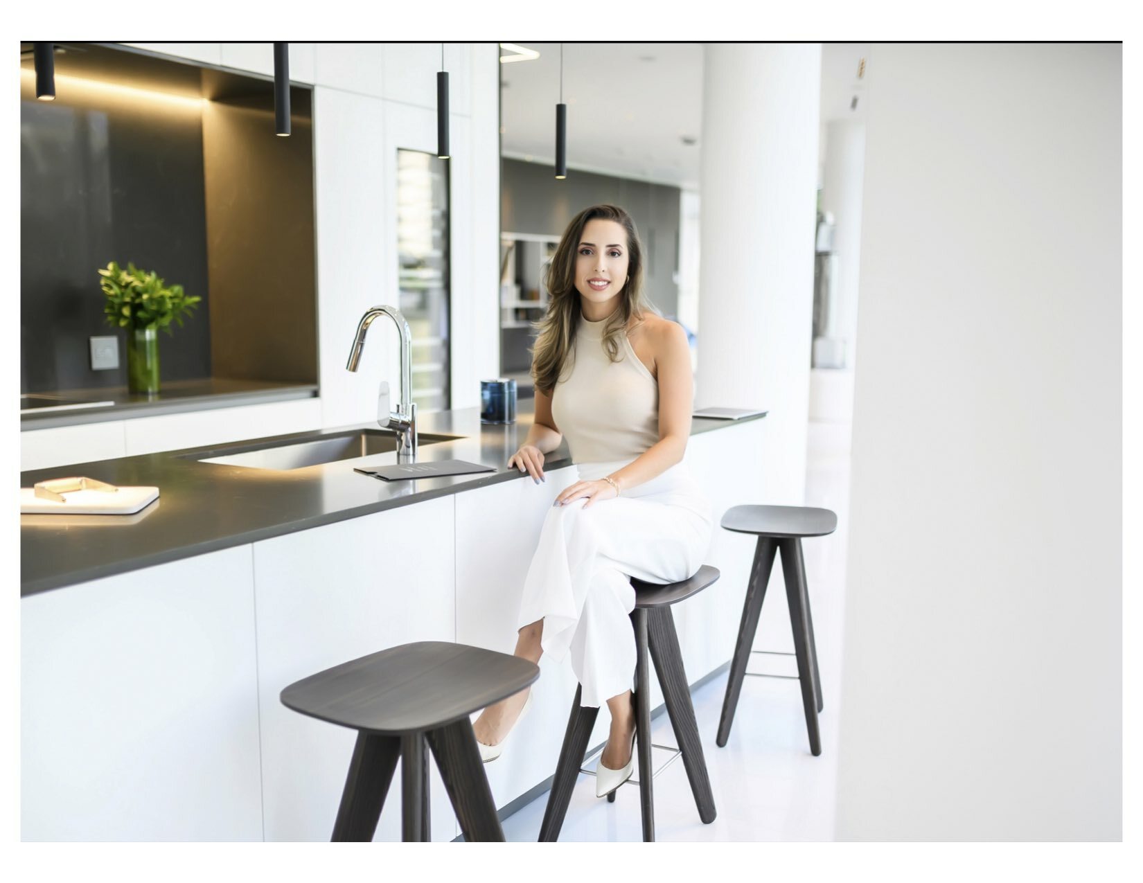 Daniela Riveros Juliao, PA, Exclusive In-House Estate Agent Aston Martin Residences in Miami, Cervera Real Estate