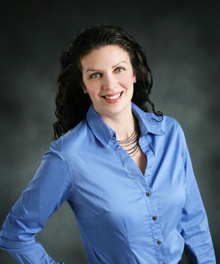 Dee Durham,  in Hurricane, Central