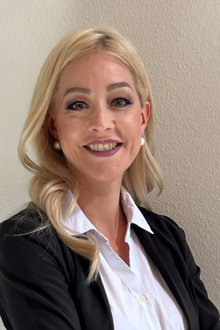 Elizabeth Silguero, Real Estate Salesperson in Harlingen, Impact Properties