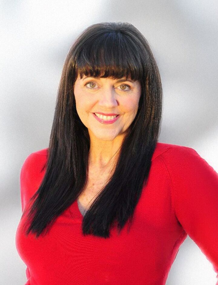 Leigh Ann Singleton, Real Estate Salesperson in New Smyrna Beach, Premier