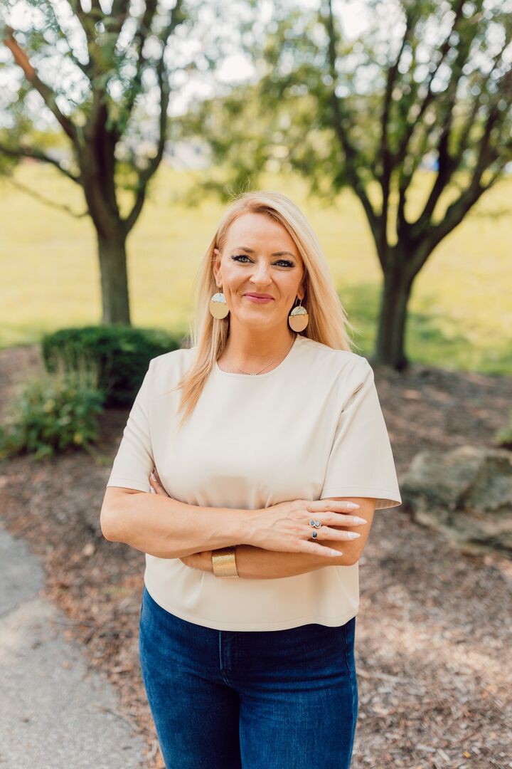 Kimsley Farrar, Real Estate Broker in Indianapolis, Scheetz