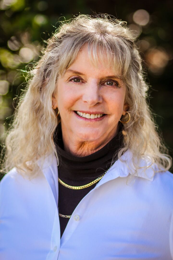 Darcie Breazzano, Real Estate Broker in Charlotte, Paracle