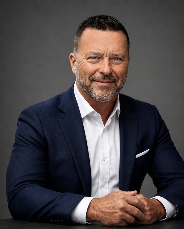 Eric Dawson, Real Estate Broker/Real Estate Salesperson in McMinnville, Professional Group