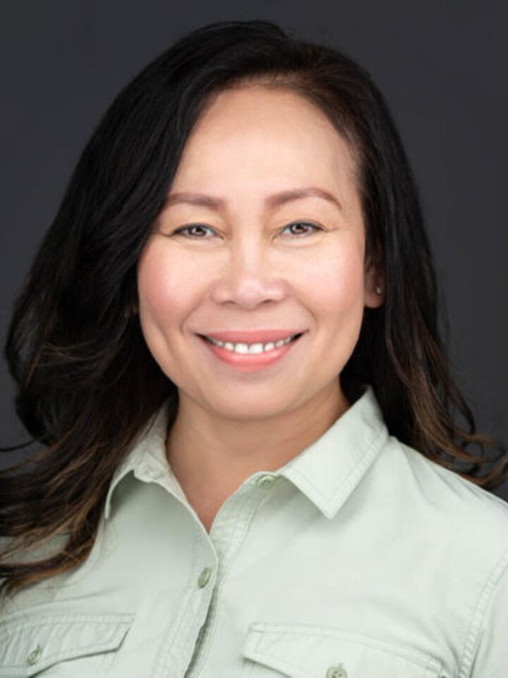 Catalina Rhodes, Real Estate Salesperson in Moreno Valley, Town & Country