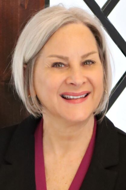 Julie Bodine, Real Estate Salesperson in Leawood, Kansas City Homes