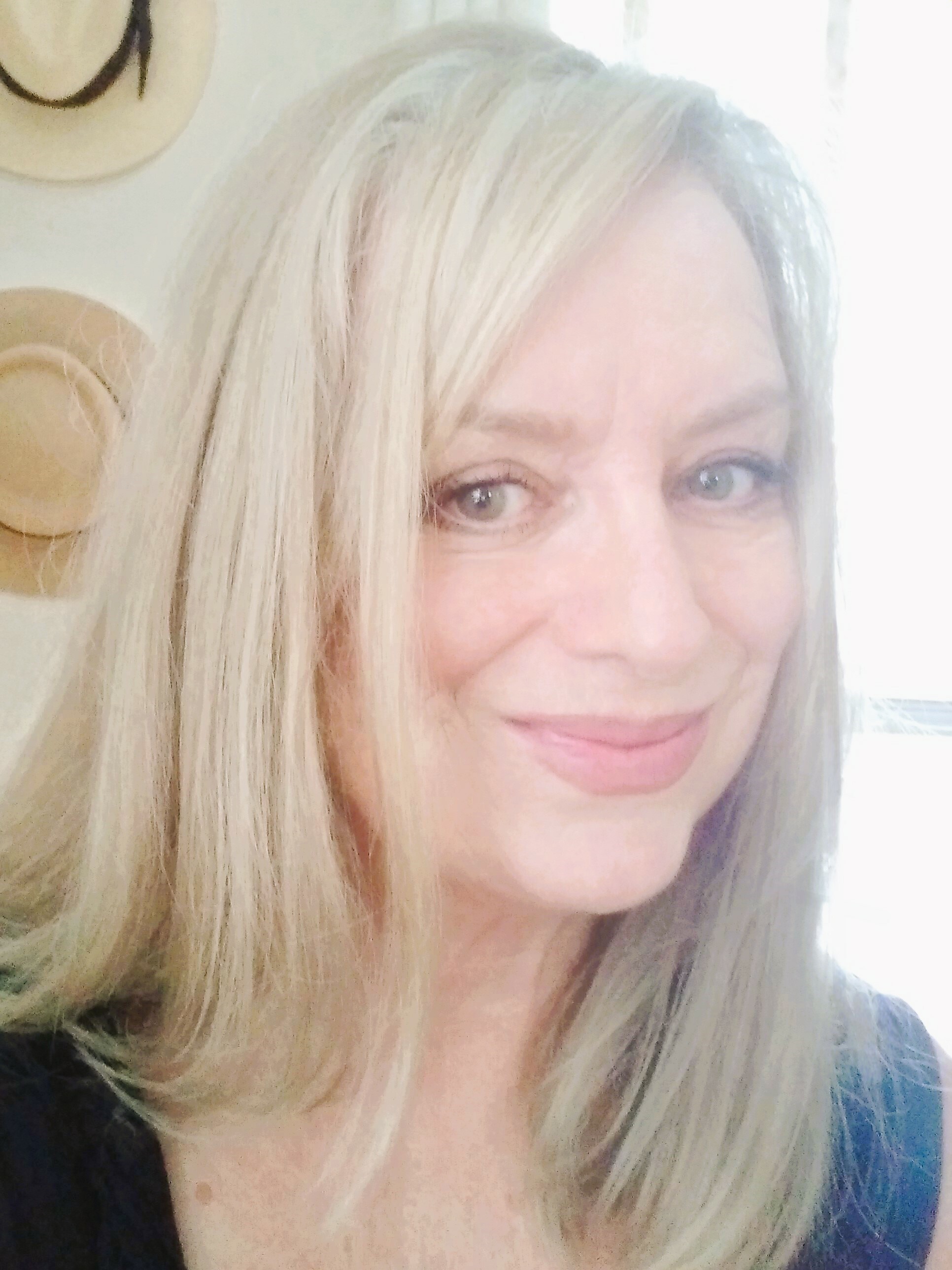 Linda Reutershan, RE SALESPERSON in Central Valley, Howard Hanna Rand Realty