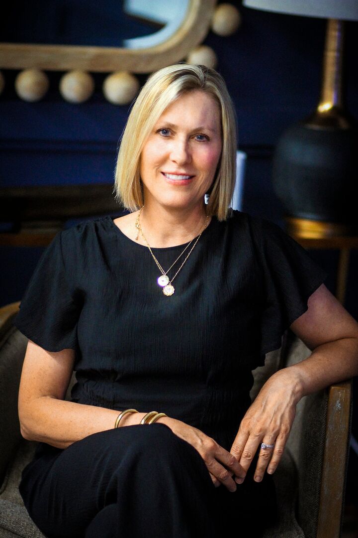 Tracey Henson, Real Estate Broker in Charlotte, Paracle