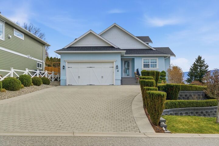 Property Photo:  3121 Thacker Drive 4  BC V1Z 1X6 