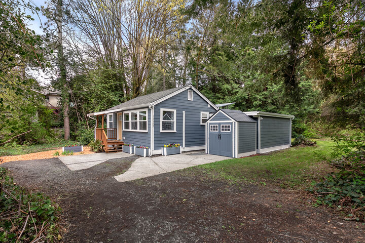 Property Photo: 10302 Fischer Place NE WA 98125