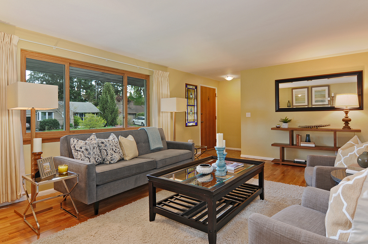 Property Photo: Living room, dining room, kitchen 8901 26th Ave NE  WA 98115 