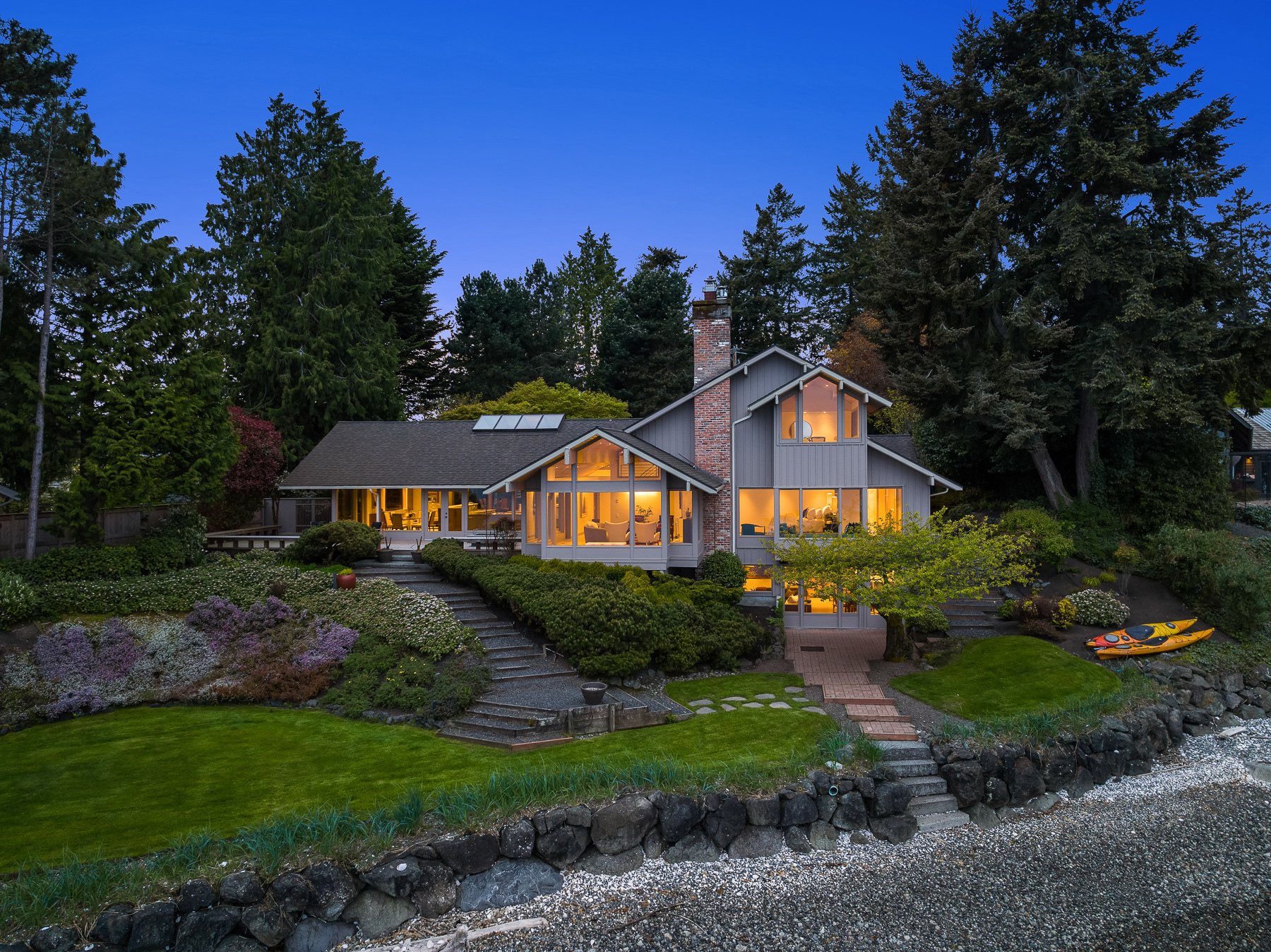 Property Photo:  6516 Wing Point Road NE  WA 98110 