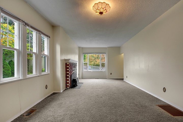 Property Photo: Interior photos 917 N 50th St  WA 98103 