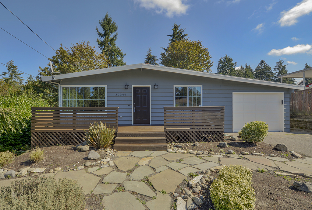 Property Photo: 30246 7th Ave S WA 98003