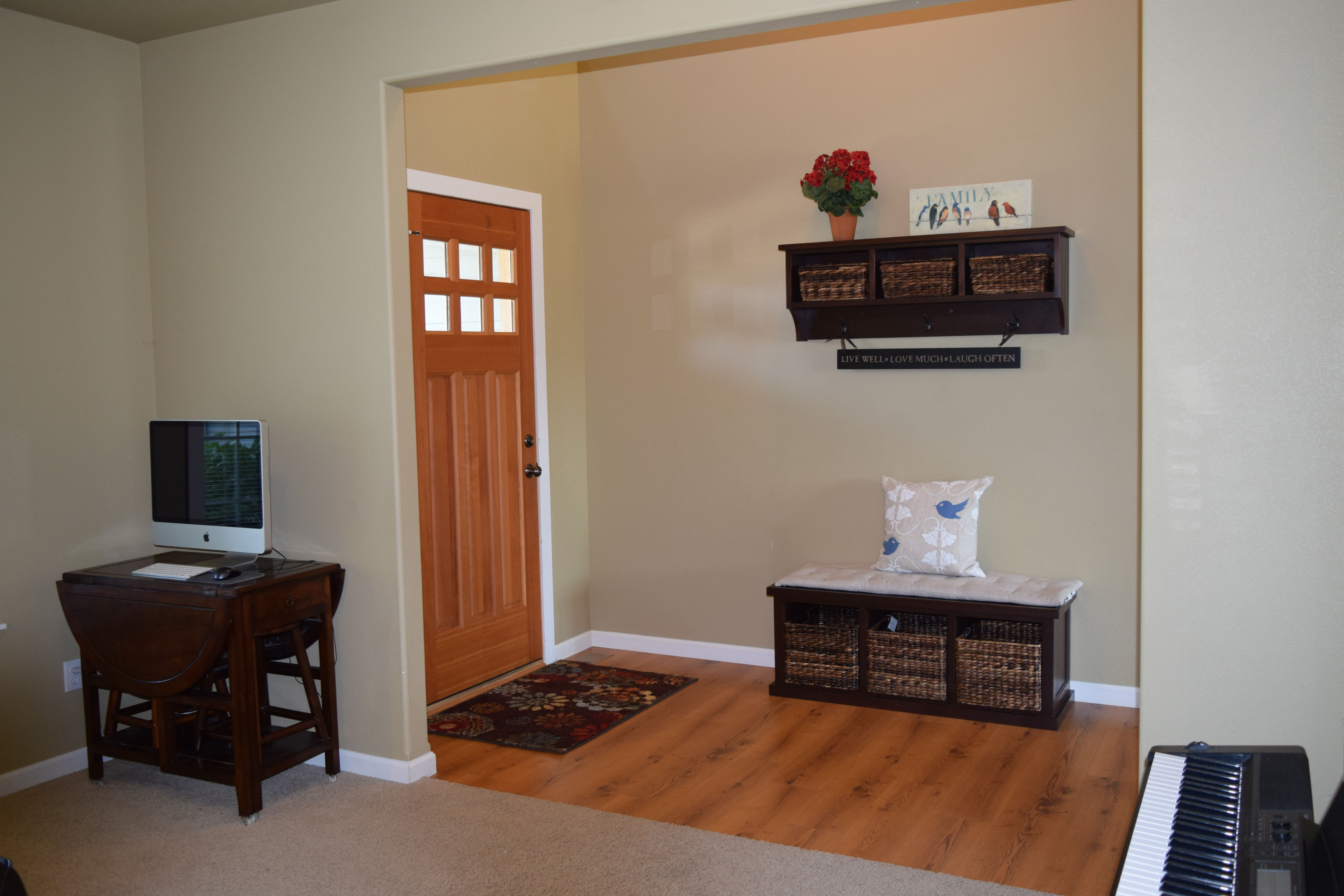 Property Photo: Foyer/flex room 865 W Park Dr WA 98264