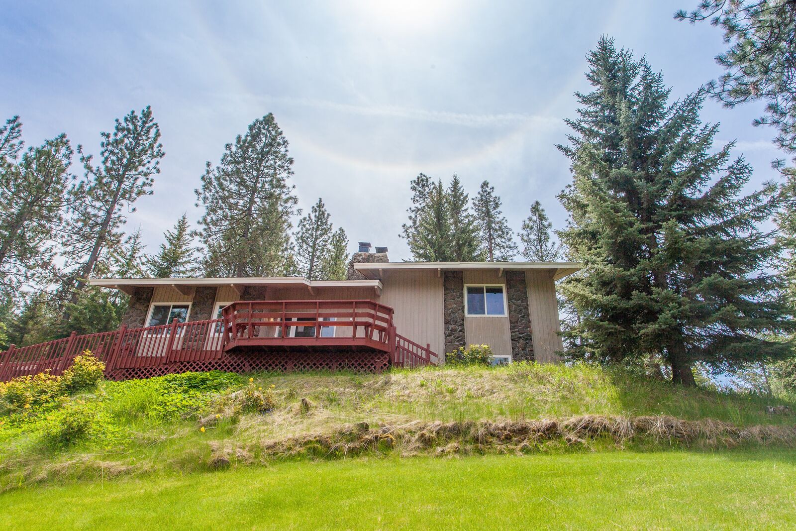 Property Photo:  5815 S Mohawk Dr  WA 99206 
