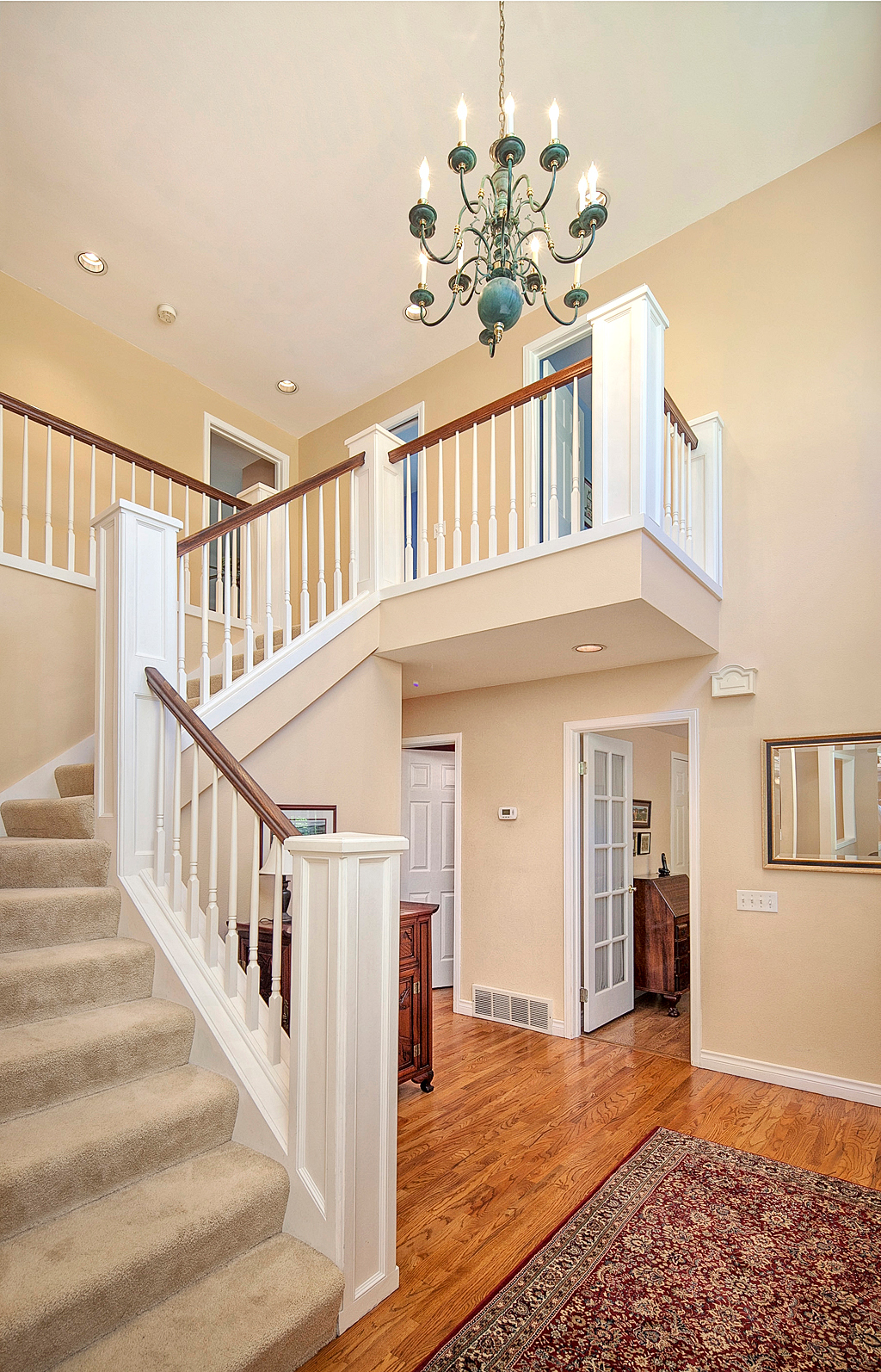 Property Photo: Main floor 16801 SE 46th St WA 98006