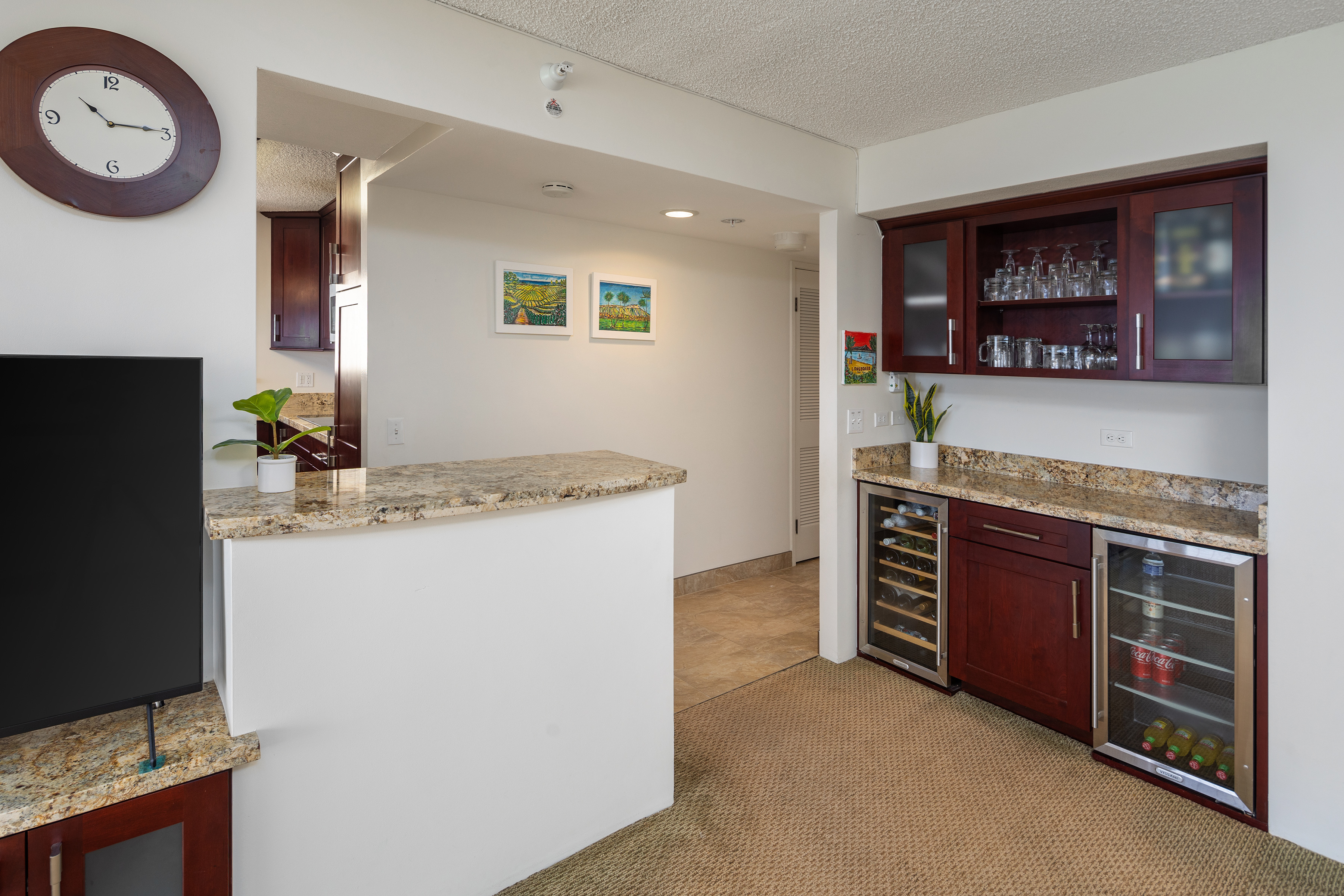 Property Photo:  2470 Kalakaua Avenue 3004  HI 96815 