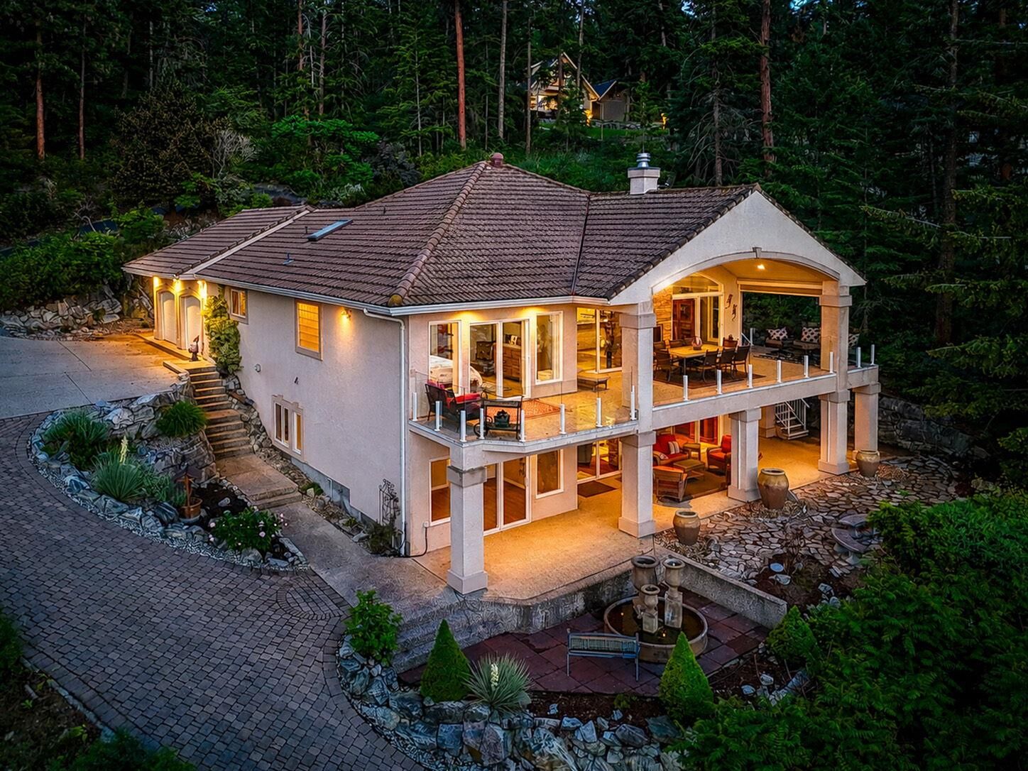 Photo de la propriété:  6650 Finch Road  BC V4V 1M9 