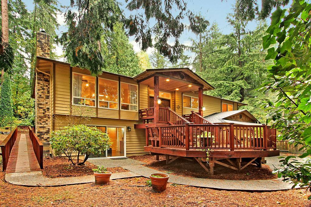 Property Photo:  21225 80th Ave SE  WA 98072 