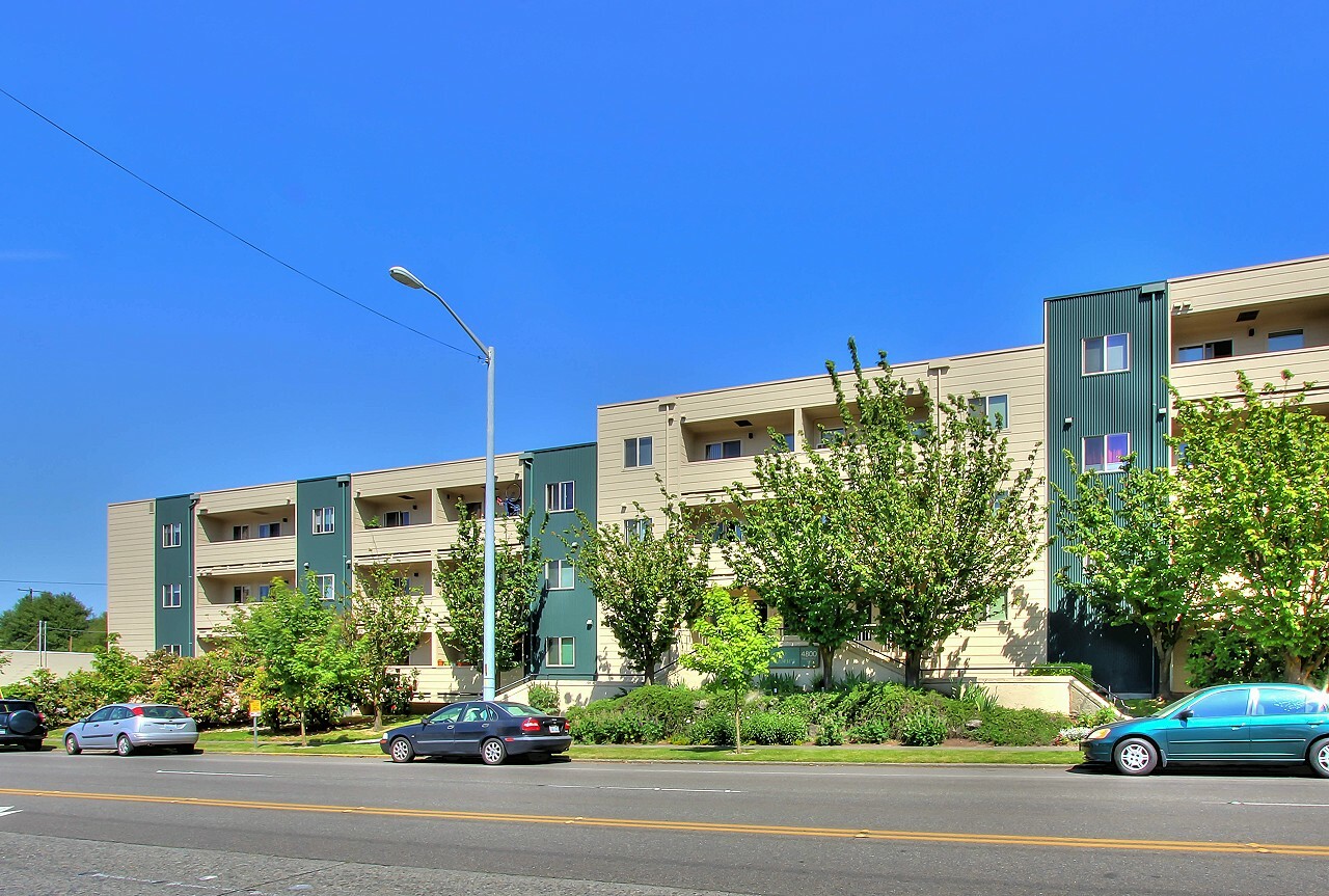 4800 Fauntleroy Wy SW 308  Seattle WA 98116 photo