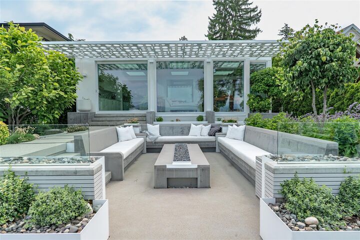 Photo de la propriété:  4110 Lakeshore Road  BC V1W 1V6 