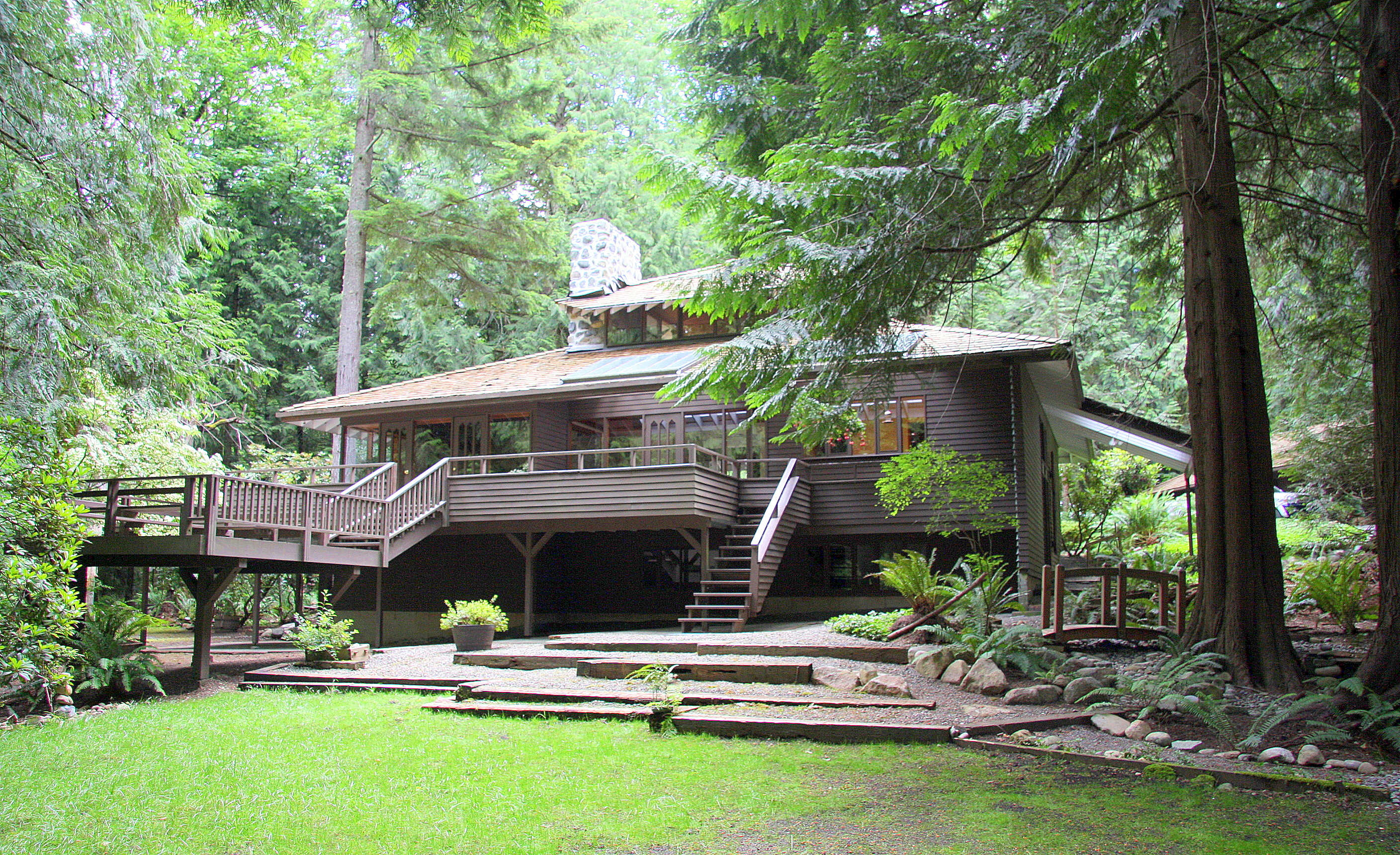 Property Photo:  26119 SE Black Nugget Rd  WA 98029 