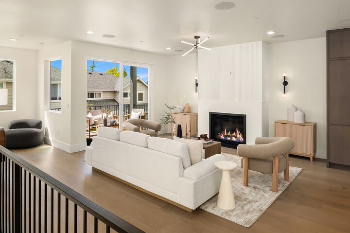 Property Photo:  136  8th Court  WA 98033 