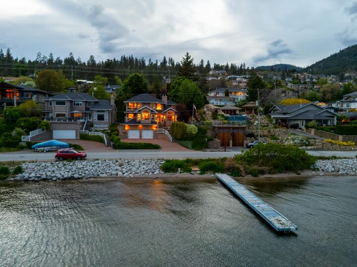 Property Photo: 3838 Beach Avenue BC V0H 1X1