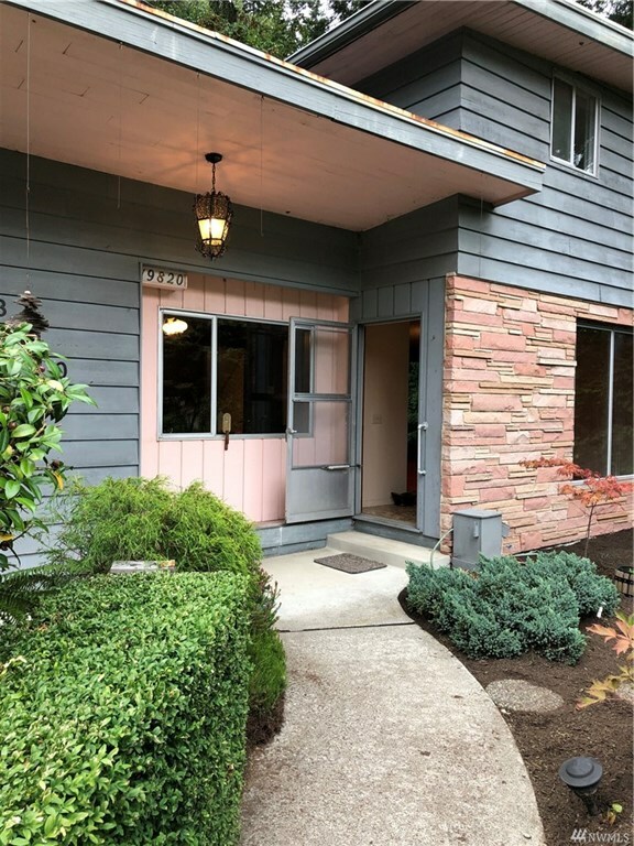 Property Photo: 19820 Locust Wy WA 98036