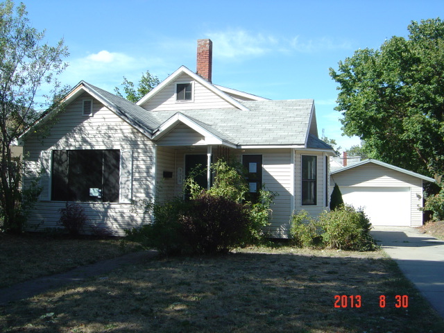 Property Photo: 1310 W Spofford Ave WA 99205