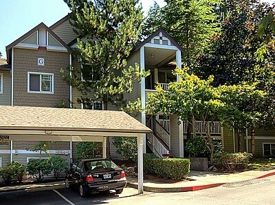 Property Photo:  18501 SE Newport Wy G333  WA 98027 