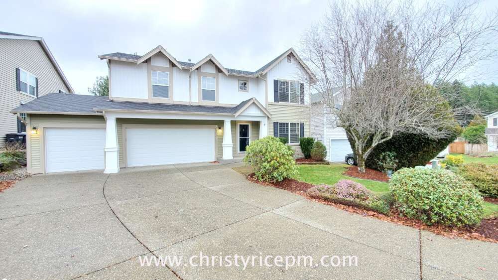 Property Photo: 26019 232nd Place SE WA 98038