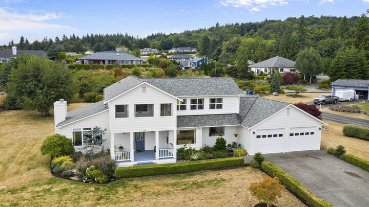 Property Photo:  33 Anadar Place  WA 98282 