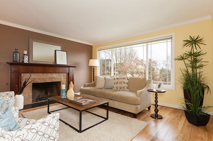Property Photo: Living room 2904 S Hill St  WA 98144 